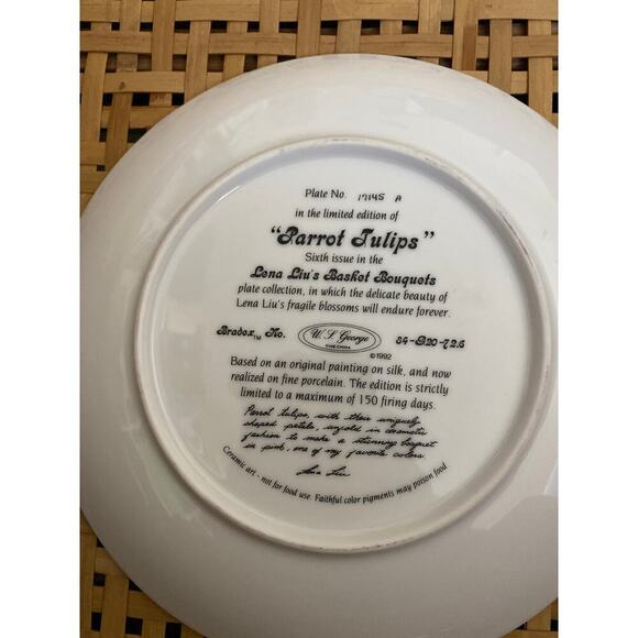 Parrot Tulips, Sixth issue in the Lena Lui’s Basket Bouquets Plate Collection - Picture 6 of 6